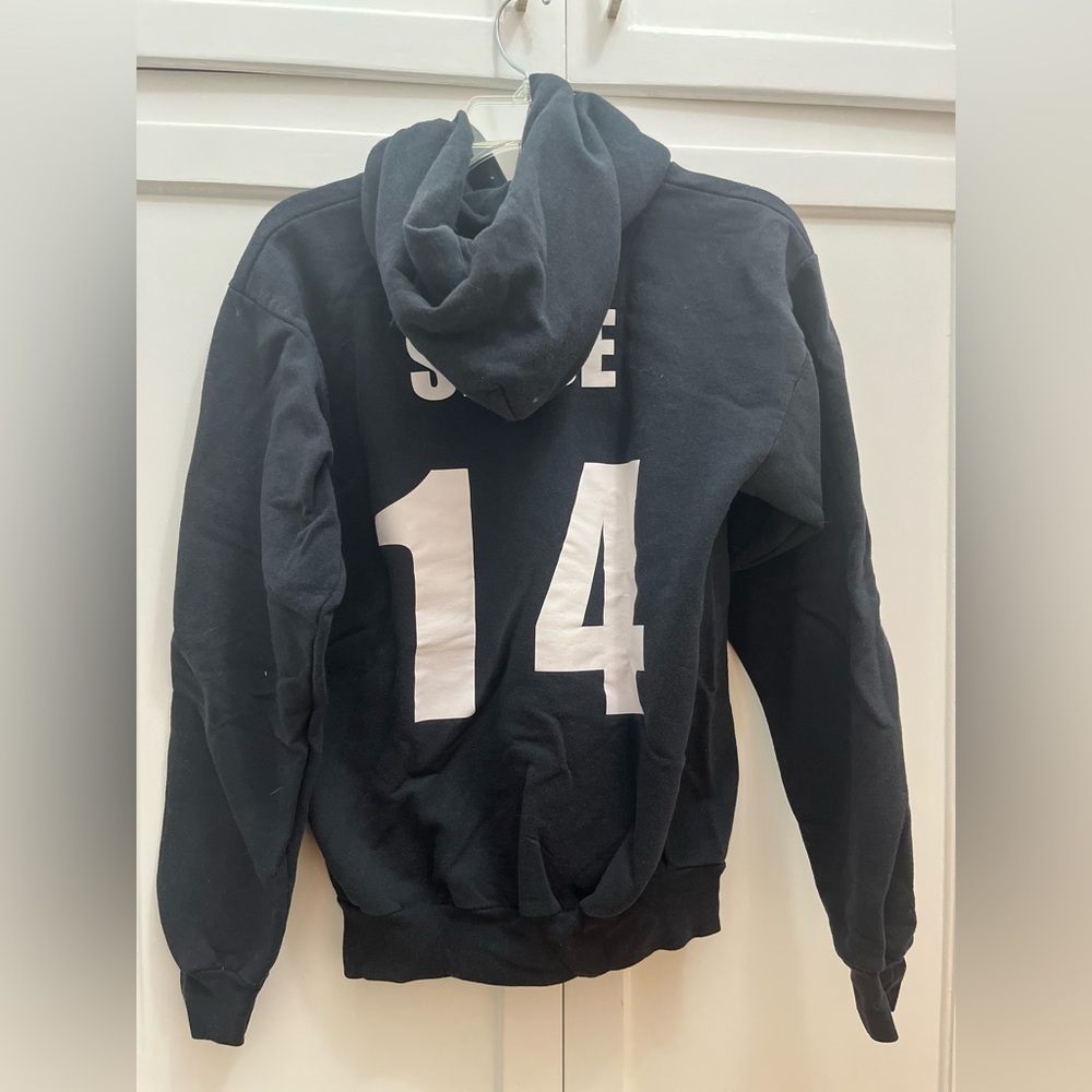 Queen Sweatshirt - Picture 5 of 5